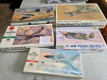 Lot 15 Set Of 5 Model Plane Kits; Gluster Meteor F.1 V-1 Fieseler Fi103 and More...