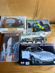 Lot 54 Set Of 5 Model Vehicles: Porsche 959 -WW.II Ground Vehicle Set -Lotus 25 Coventry Climax And More...