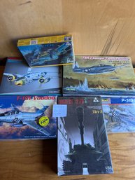 Lot Of Toys: Henschel HS-129 B3, TBM-3 Avenger, F-101 Voodoo, Object 279 3-in-1