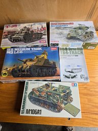 Lot Of 5 Model Tanks With 1 Tank Rack Set-AFV Club M4 Sherman HVSS T-84,U.S. Medium Tank M3 Lee And Many More