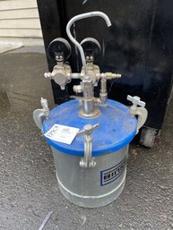 Lot 582 Binks Pressure Tank