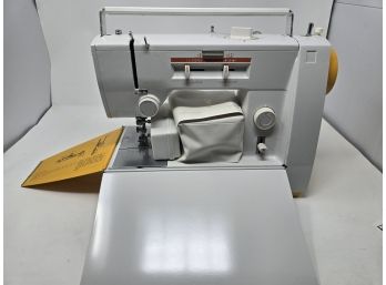 Lot 44  VTG. JC Penney Swing 'n Sew 3 Portable Sewing Machine 6550