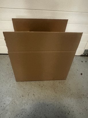Lot Of 25 Corrugated Cardboard Shipping Boxes