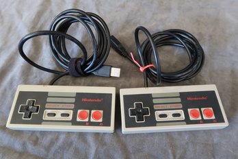 2 Nintendo NES Controllers With USB For PC