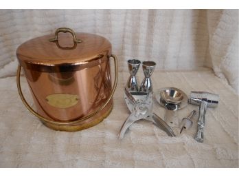 Copper Ice Bucket With Lid And Accessories