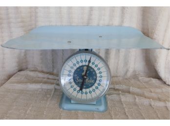 Vintage Sani Babe Baby Scale