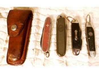 Lot Of 4 Vintage Pocket Knives And One Leather Belt Case