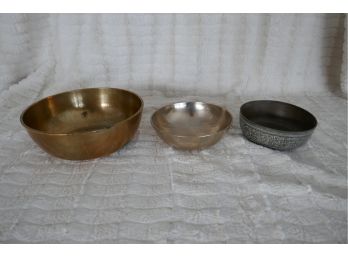 Set Of 3 Brass Bowls