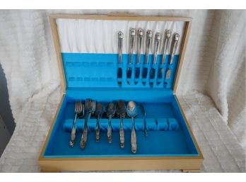 Silverplate Flatware Collection In Wood Box (champagne Finish)