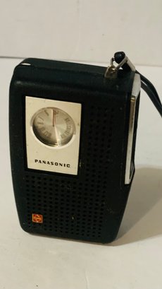 Vintage Panasonic 7 Transistor Radio. Working & In Clean  Condition