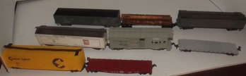 5  HO Gauge Hopper Cars All Look In Like New Condition