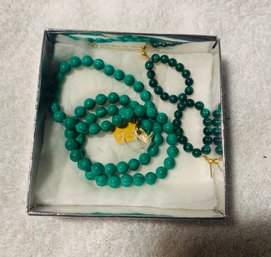 Polished Jade Like Or Not Round Stones Necklace  And Earring Set