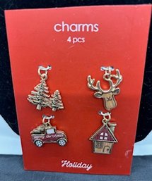 4 Piece Holiday Charms