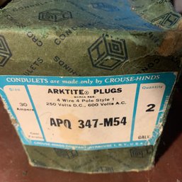 2 Arktite APQ 347-M54 Plugs NIB