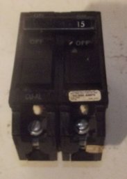 GE 15 A Two Pole Breaker Snap In Type Excellent