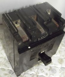 Square D Industrial Breaker 30 Amps 3 Pole Cat # 999330