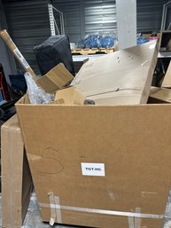 Pallet Merchandise Full