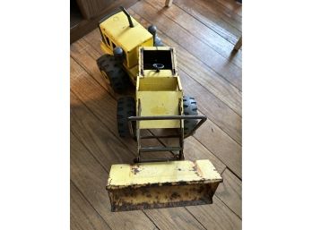 Large Metal Tonka Earth Mover