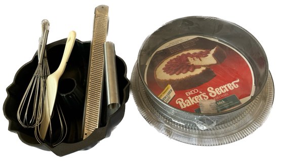 Bundt Cake Pan, Cake Pan, Serving Platter, Metal Whisks & Other Baking Accessories