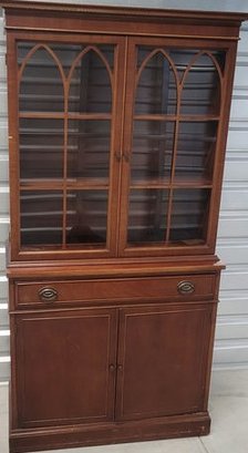 Heirloom Hutch. 36'Wx16'Dx72'H
