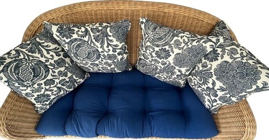 Wicker Love Seat With Cushions & Pillows
