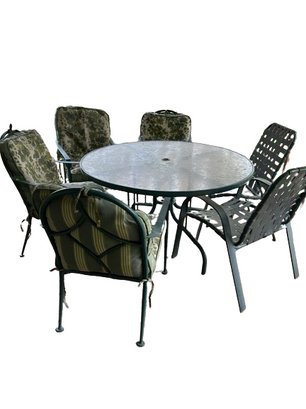 Outdoor Table & Chairs. Table  Is 48 Inches In Diameter.