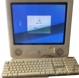 Apple EMac Early 2000, OS X, Version 10.3.9, Processor 700 MHz Power, PC G4, 128GB Memory SDRAM