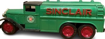 ERTL Sinclair Diamond 1930 2 1/2 Ton Tanker Truck-