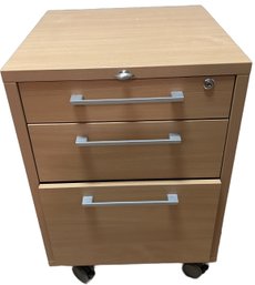 Rolling Cabinet With 3 Drawers, Key And Wheels - 19x20x27