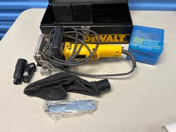DeWalt DW682 Plate Joiner With Case, Biscuits, And Dust Bag. Case Is 15.5x7x6