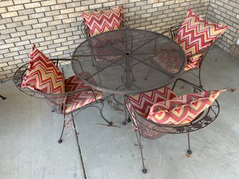 Outdoor Patio Table (47in Diameter, 28in Tall), And 4 Chairs (28x27x31) With Cushions