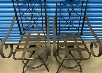 Pair Of Outdoor Swivel Iron Chairs - 23x28.5x23