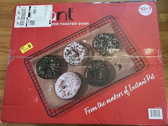 Instant Omni Plus Air Fryer Toaster Oven. New In Box.
