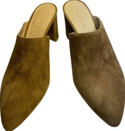 M.GEMI, Size 38, Made In Italy. Brown Suede. Appears To Be Never Worn.