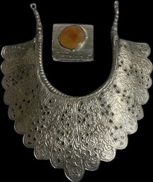 Womens Costume Silver Necklace And Bracelet With Stone.