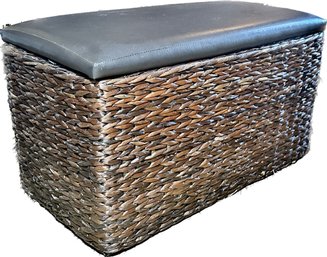 Ashland Wicker Basket/bench, 30x16x16