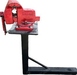 Metal Mountable Clamp: Jaw Width 4, Jaw Opening 3.75