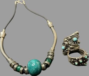 Green Beads Necklace And Rings With Gemstones.