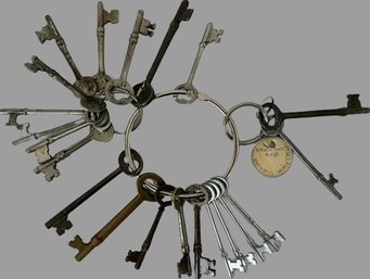 Ring Of Vintage Keys- Largest Is 3.5in