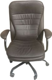 Faux Leather Office Chair (31.5x42.5x28)