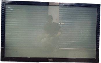 Working 58 Inch Samsung Plasma TV. Screen Is Scratched (shown In Photos)