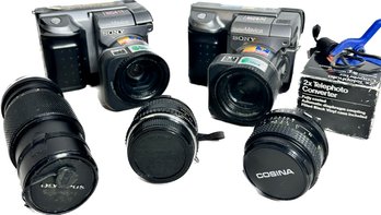 Camera - Pair Of Sony Digital Mavica XGA 1024x768 Pixels Mpeg Movie, Voice Memo, Copy, Email, 6.5x 5.5x4in