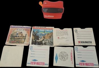 Retro View Master ,tested But Damage To Right View Finder, With Classic Reels