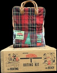 Thermos Outing Kit Flannel.