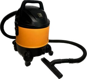 Chicago Power Tools 5 Gallon Wet/Dry Vacuum Blower