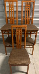 Set Of 5 Wood Chairs With Zigzag Pattern Cushions (41Hx19Lx18W)