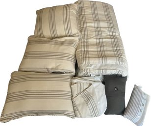 HiEnd Accents Full Size Bedding Set: Comforter, Dust Ruffle, 3 Large Pillows & 2 Accent Pillows.