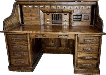 Oak Crest Desk 67Wx50Hx36D