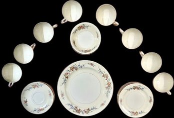 Eggshell Nautilus China Dinner Dining Set