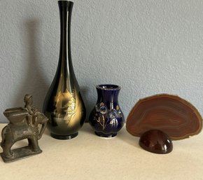 4 Assorted Vase, Decors And Figurines